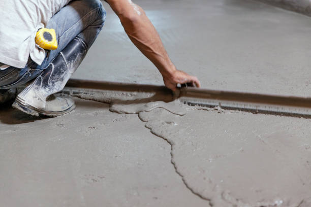 Best Custom Concrete Contractor  in Oskaloosa, IA